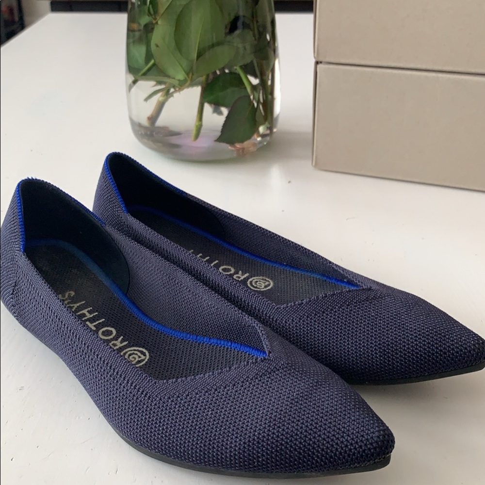 Rothy’s size 9 Maritime Navy Points
